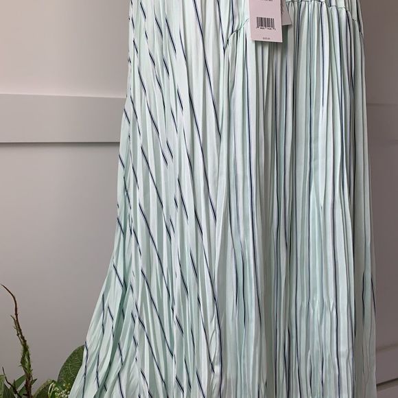 🌷🌷🌷Vince crushed panel stripe midi mint size M - Picture 7 of 8